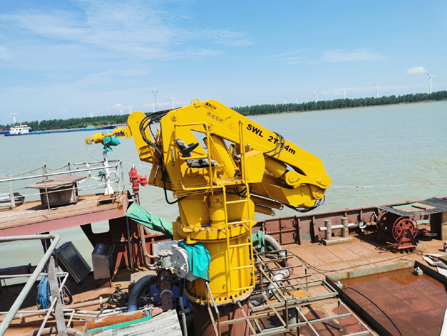 2t*14m折臂伸縮起重機(jī)